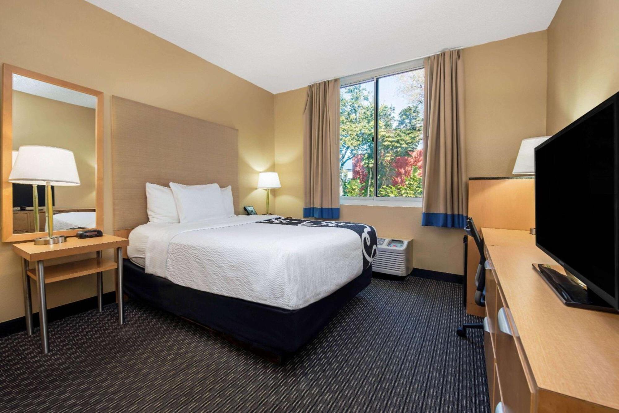 La Quinta By Wyndham West Palm Beach Airport Экстерьер фото